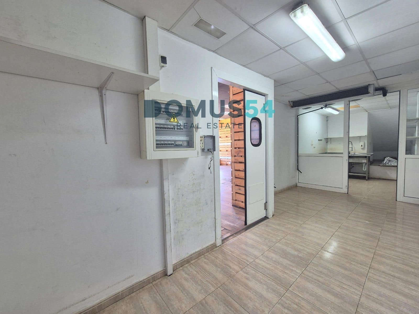 Commercial for rent in Sa Pobla - € 900 (Ref: 9138419)