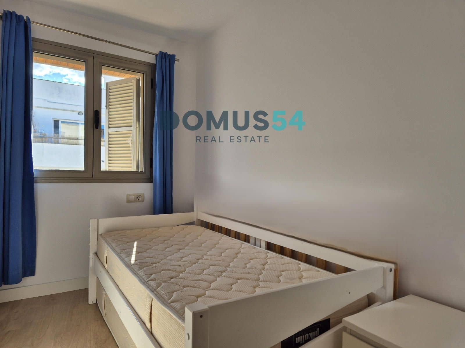 3 bedroom Flat for sale in Puerto de Alcudia - € 395,000 (Ref: 9270373)