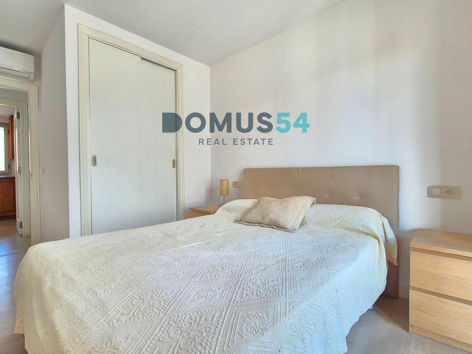 3 bedroom Flat for sale in Puerto de Alcudia - € 395,000 (Ref: 9270373)