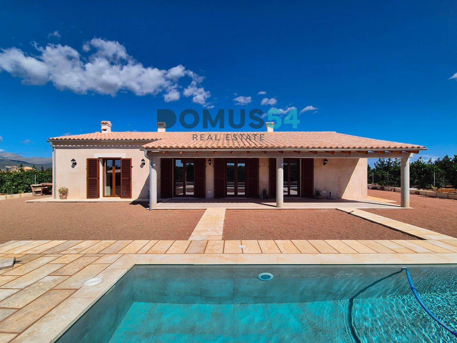 4 soveværelse Villa til leje i Muro med swimmingpool - € 3.000 (Ref: 9278291)