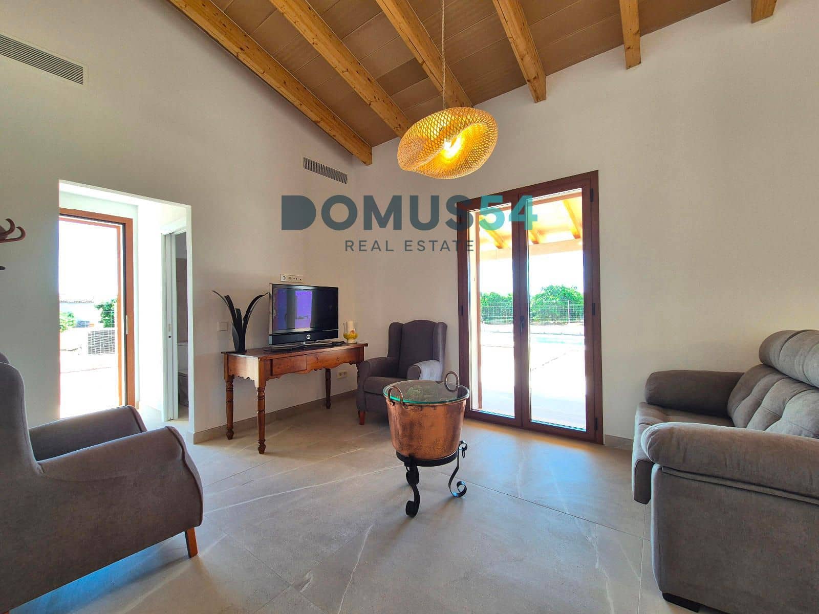 4 soveværelse Villa til leje i Muro med swimmingpool - € 3.000 (Ref: 9278291)