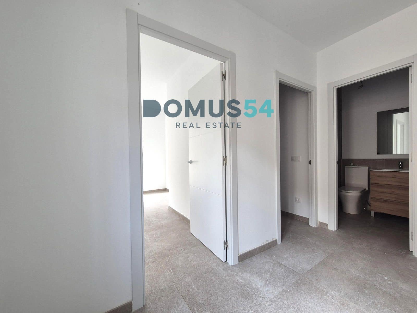 2 bedroom Flat for sale in Sa Pobla - € 300,000 (Ref: 9386417)