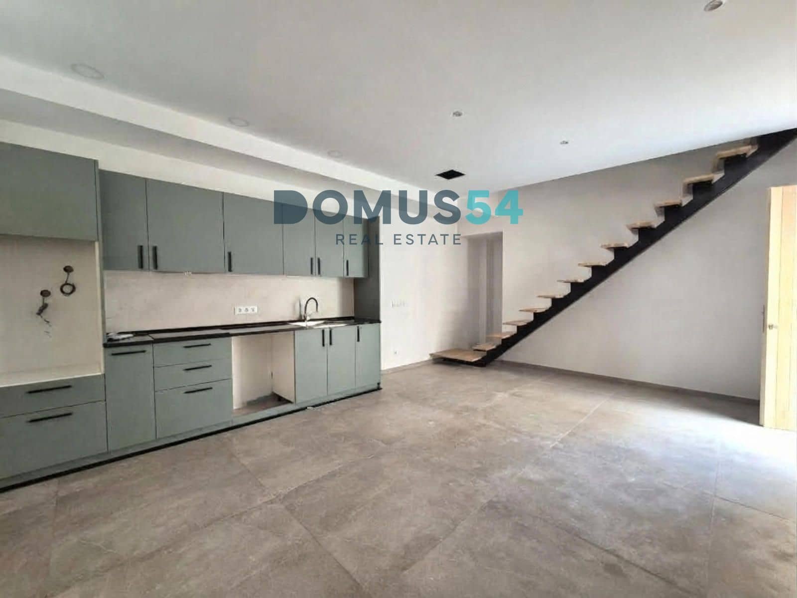 2 bedroom Flat for sale in Sa Pobla - € 300,000 (Ref: 9386417)