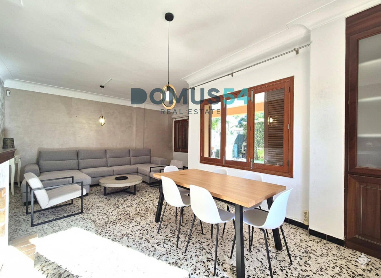 Appartement de 3 chambres à louer à Puerto de Alcudia - 1 100 € (Ref: 9431625)