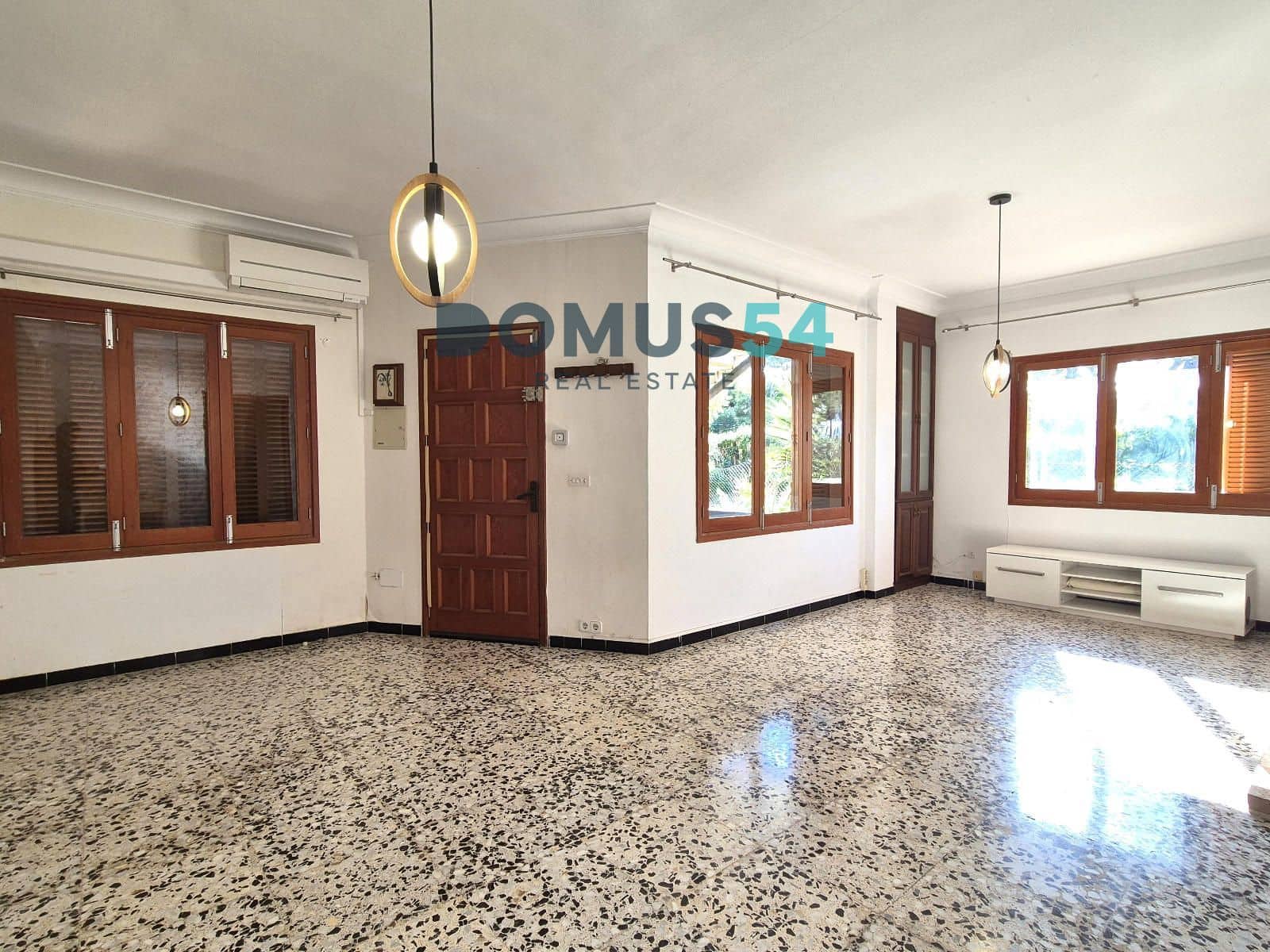 Appartement de 3 chambres à louer à Puerto de Alcudia - 1 100 € (Ref: 9431625)
