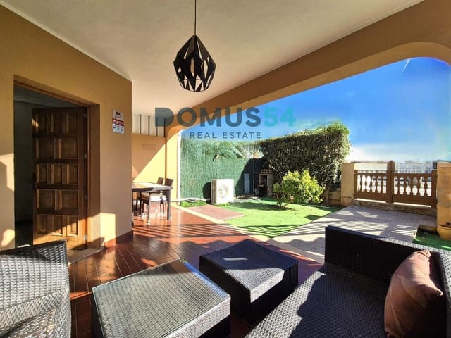 Appartement de 3 chambres à louer à Puerto de Alcudia, Alcúdia - 1 100 € (Ref: 9431625)