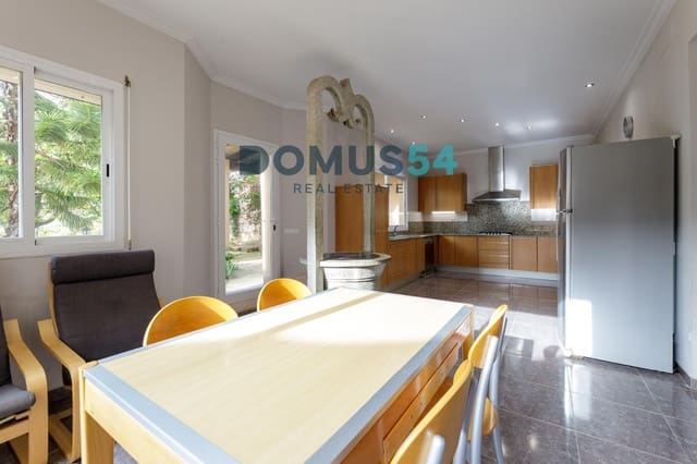 5 Zimmer Villa zu verkaufen in Sa Pobla mit Pool - 849.000 € (Ref: 9459833)