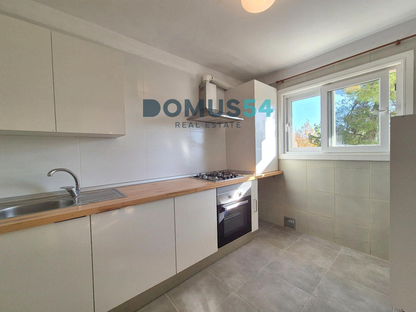 3 bedroom Flat for sale in Pollensa / Pollenca with pool - € 350,000 (Ref: 9481585)