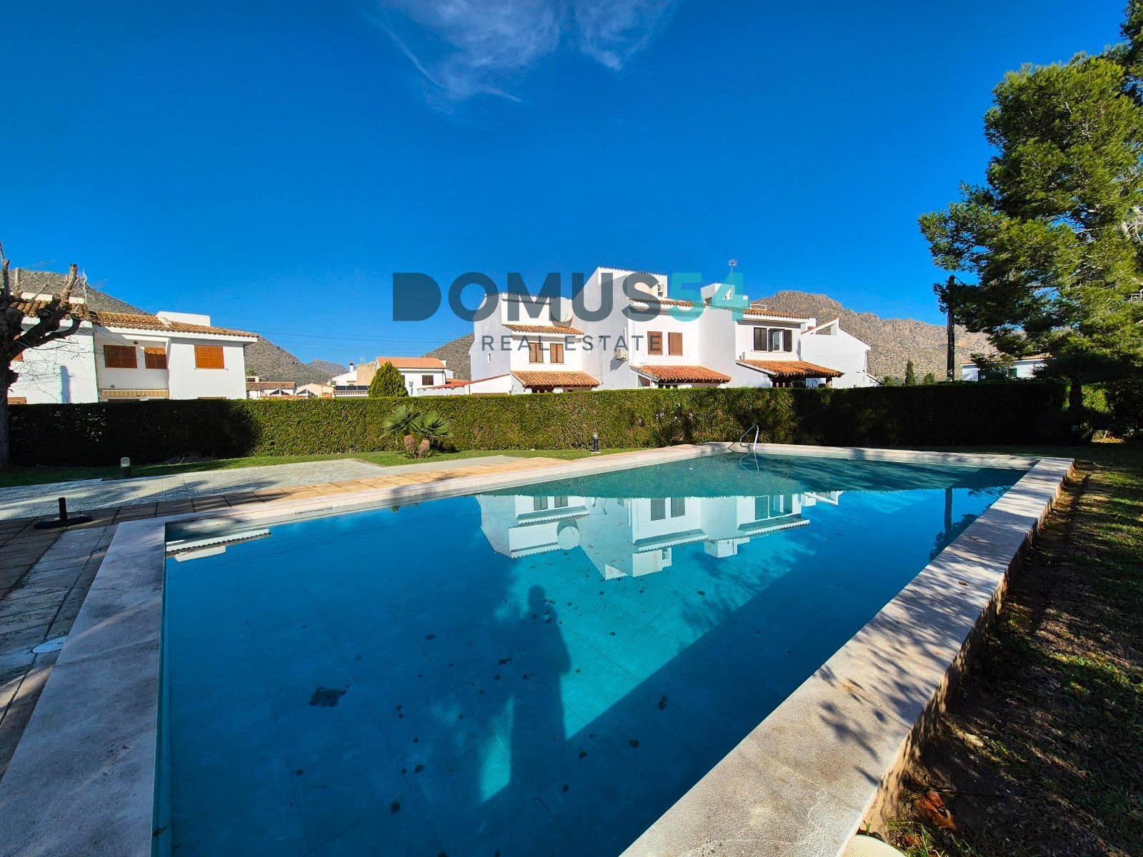 3 bedroom Flat for sale in Pollensa / Pollenca with pool - € 350,000 (Ref: 9481585)