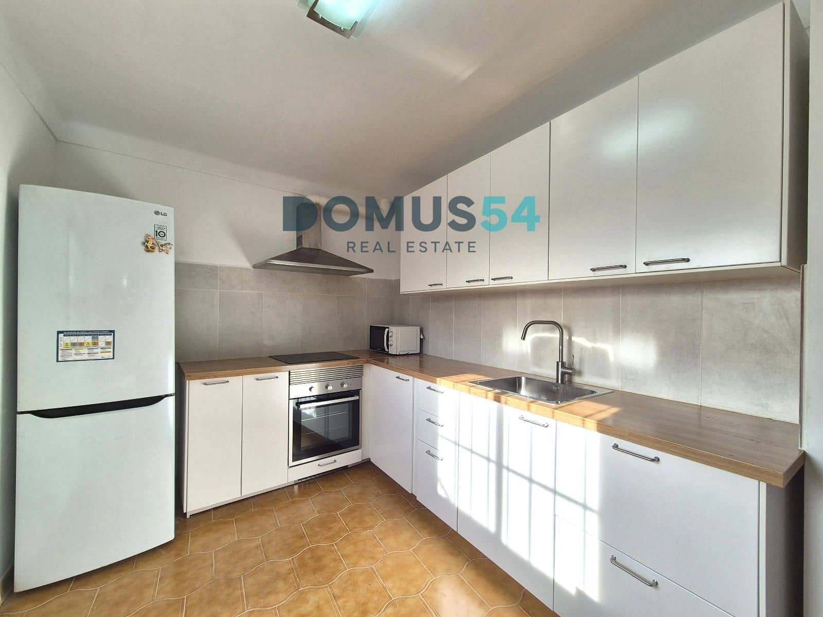 3 bedroom Villa for rent in Sant Joan - € 1,450 (Ref: 9696701)