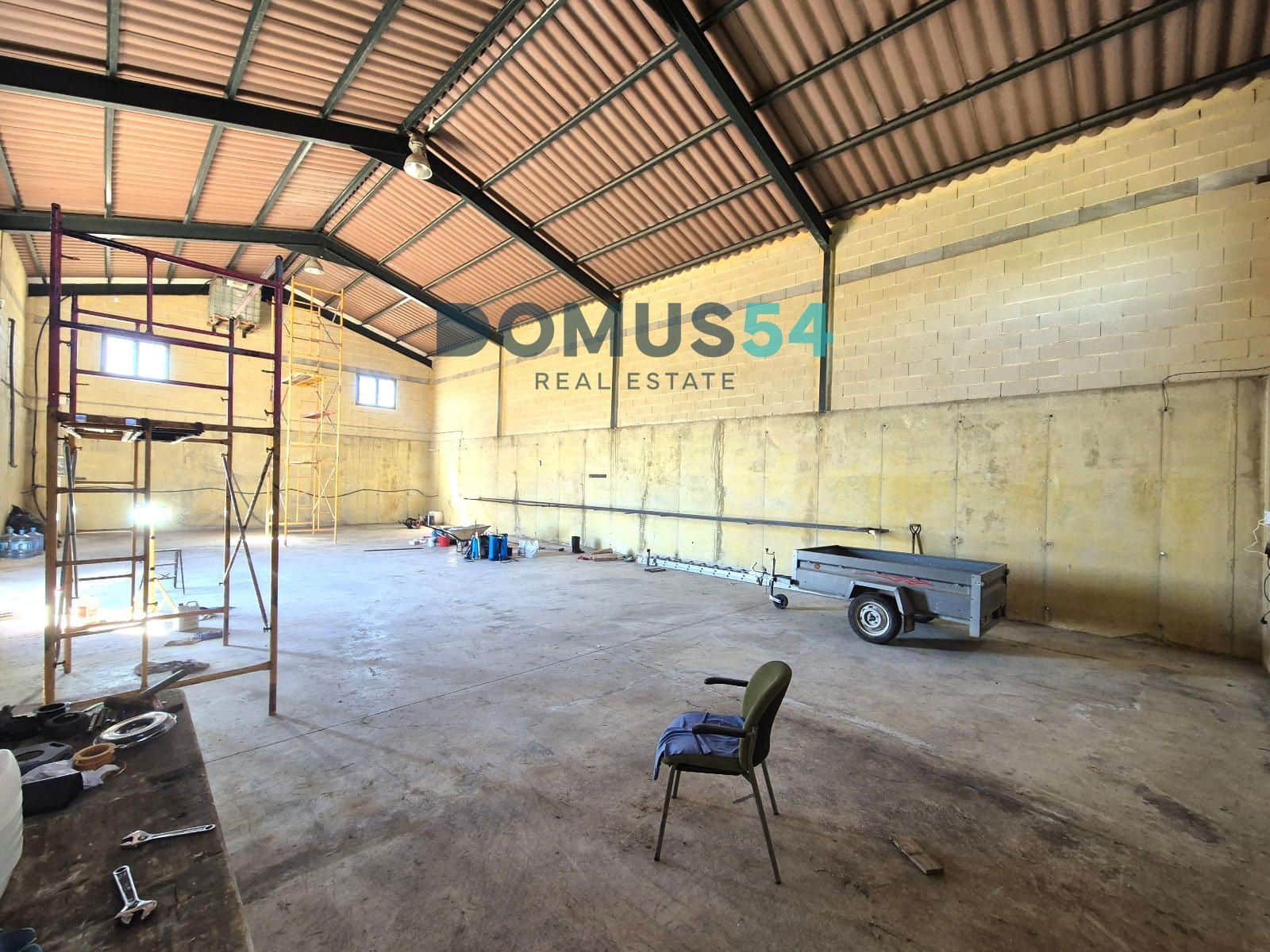 Commercial for rent in Sa Pobla - € 900 (Ref: 9696970)