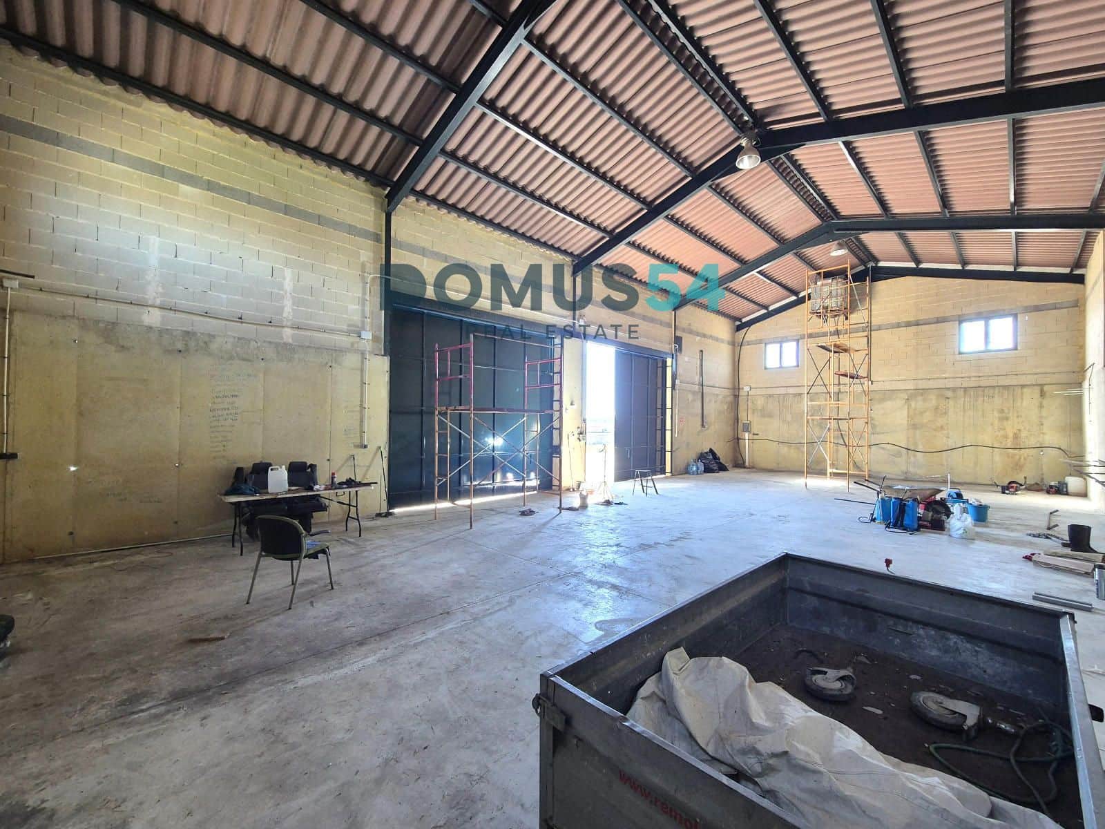 Commercial for rent in Sa Pobla - € 900 (Ref: 9696970)