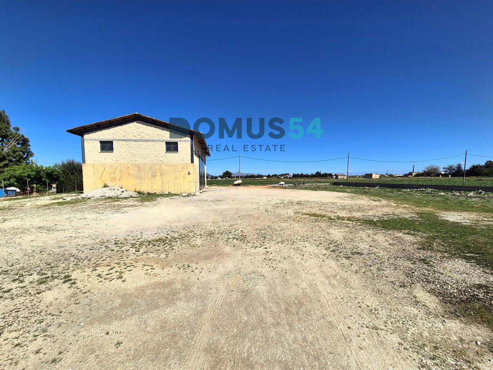 Commercial for rent in Sa Pobla - € 900 (Ref: 9696970)