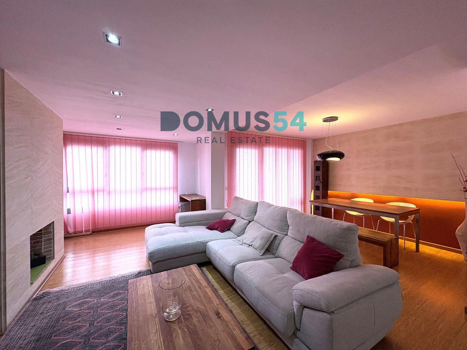 3 bedroom Flat for sale in Palma de Mallorca - € 650,000 (Ref: 9699907)