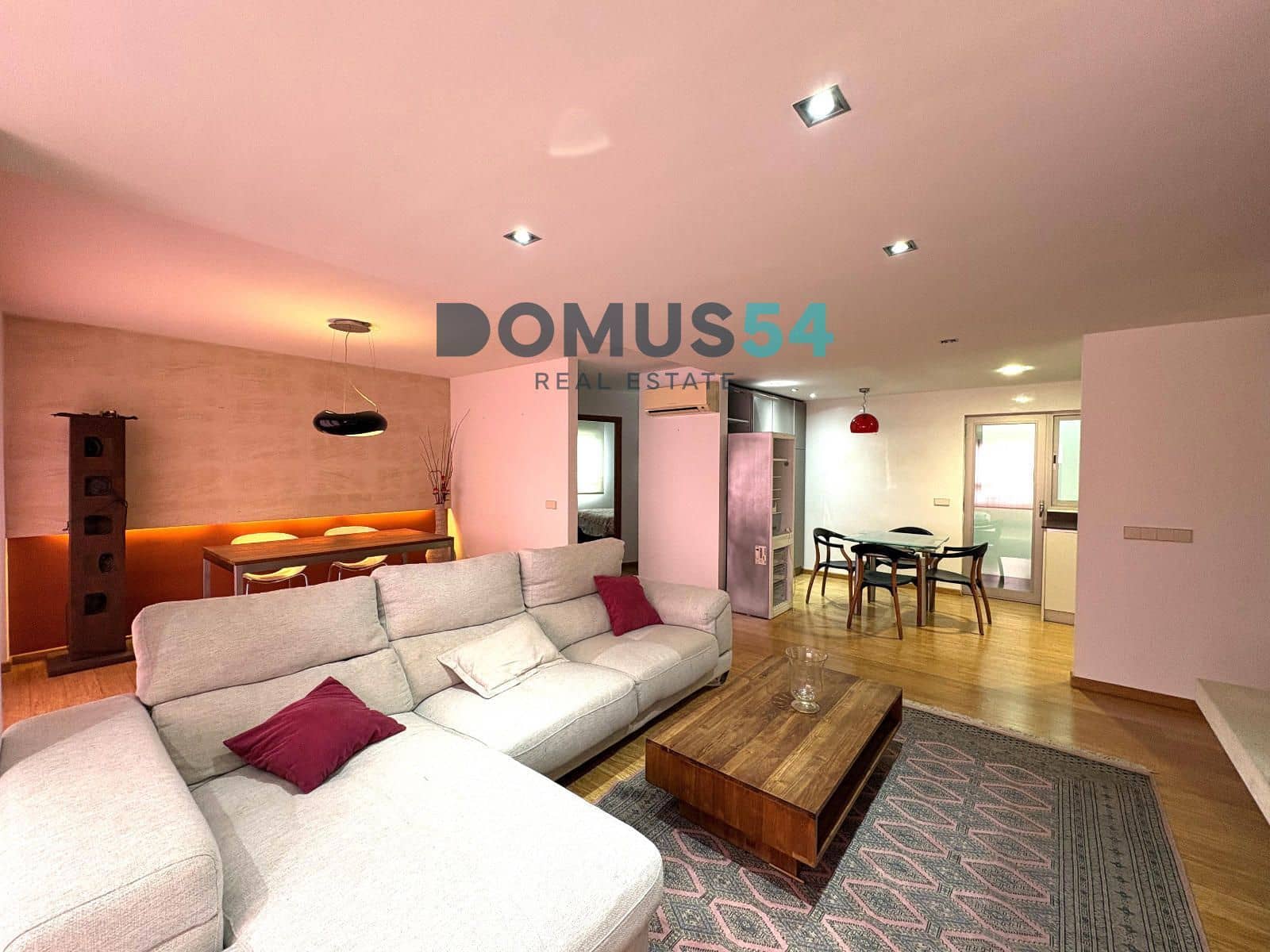 3 bedroom Flat for sale in Palma de Mallorca - € 650,000 (Ref: 9699907)