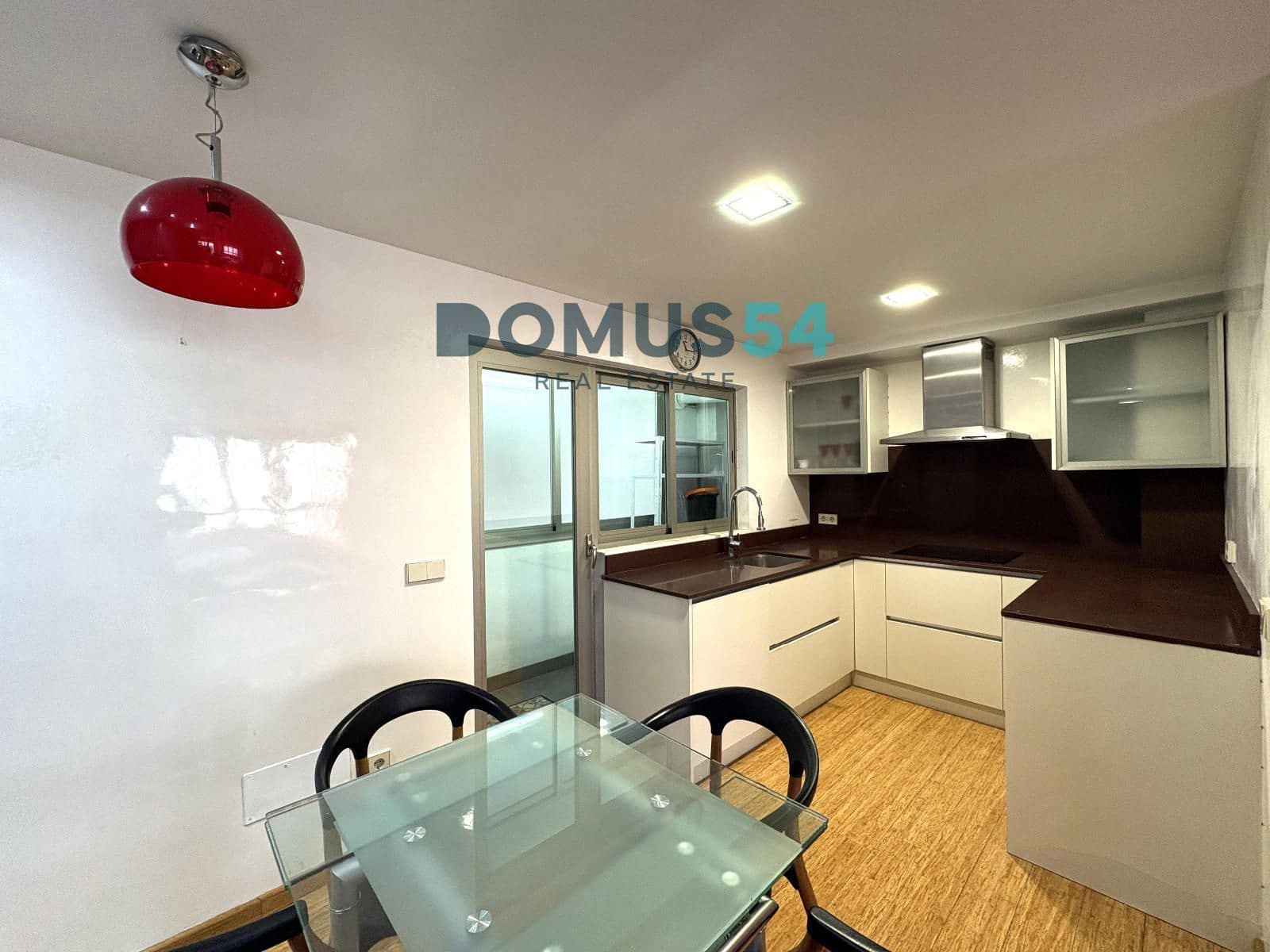 3 bedroom Flat for sale in Palma de Mallorca - € 650,000 (Ref: 9699907)