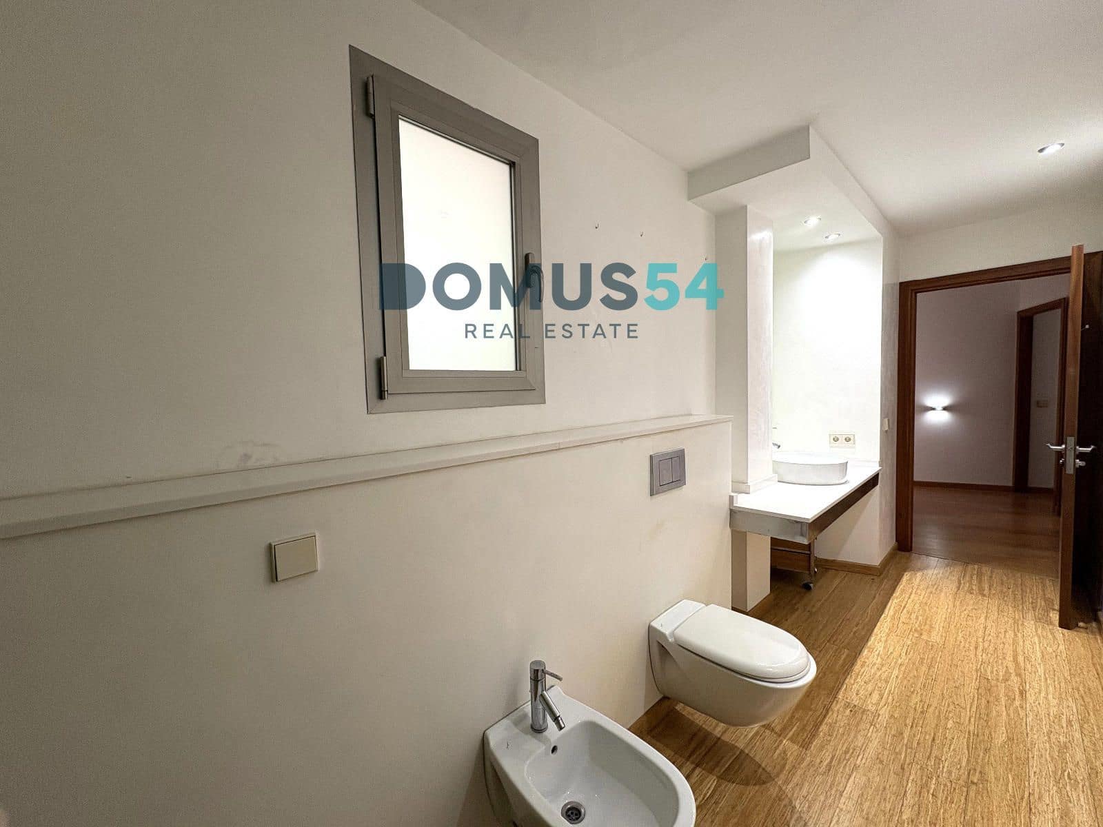 3 bedroom Flat for sale in Palma de Mallorca - € 650,000 (Ref: 9699907)