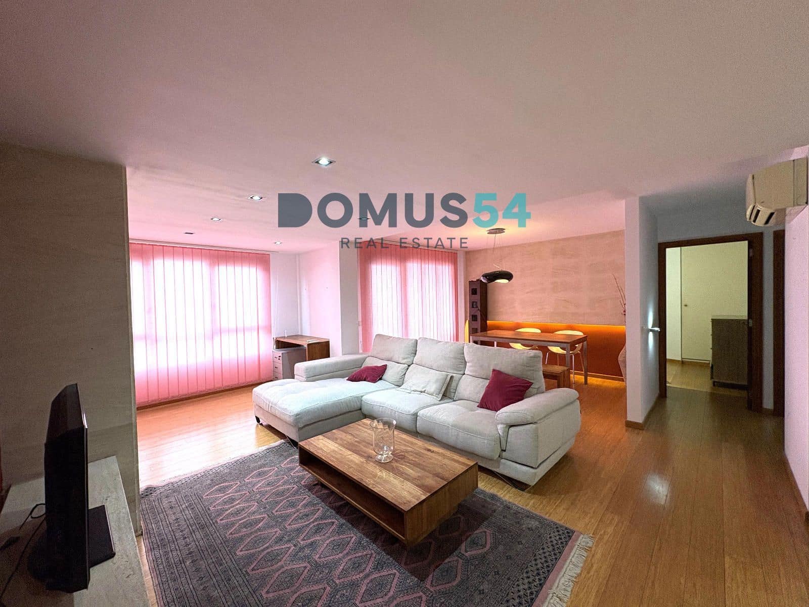 3 bedroom Flat for sale in Palma de Mallorca - € 650,000 (Ref: 9699907)