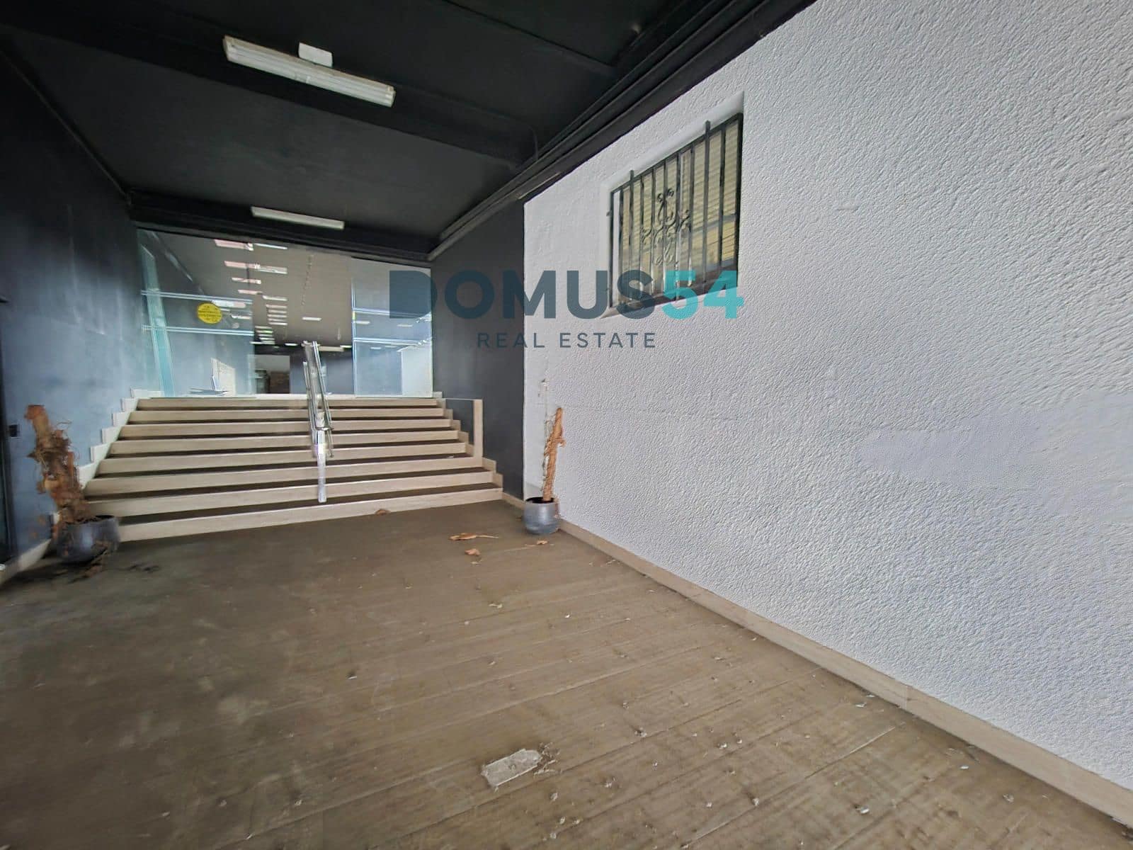 Commercial for rent in Sa Pobla - € 2,300 (Ref: 9700029)