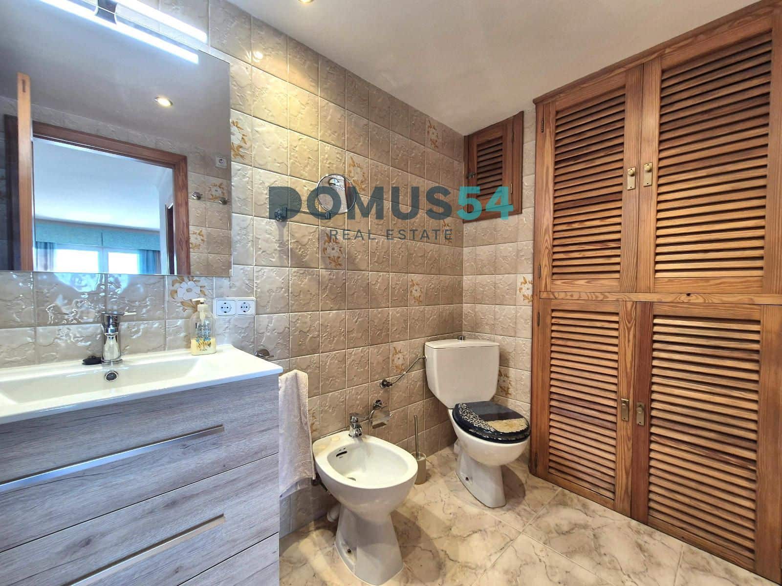 4 bedroom Flat for rent in Puerto de Alcudia with garage - € 2,500 (Ref: 9700030)