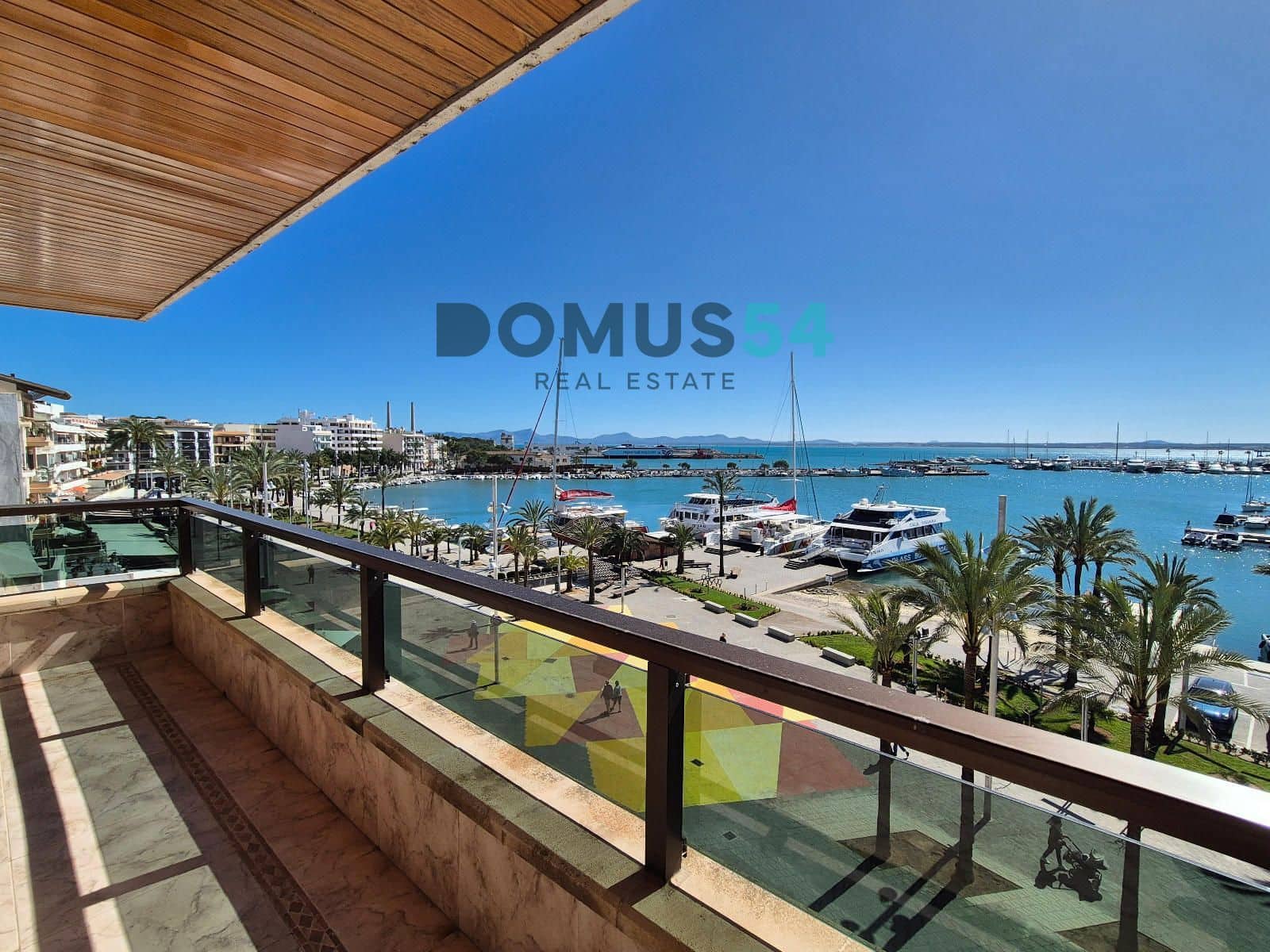 4 Zimmer Wohnung zu vermieten in Puerto de Alcudia mit Garage - 2.500 € (Ref: 9700030)