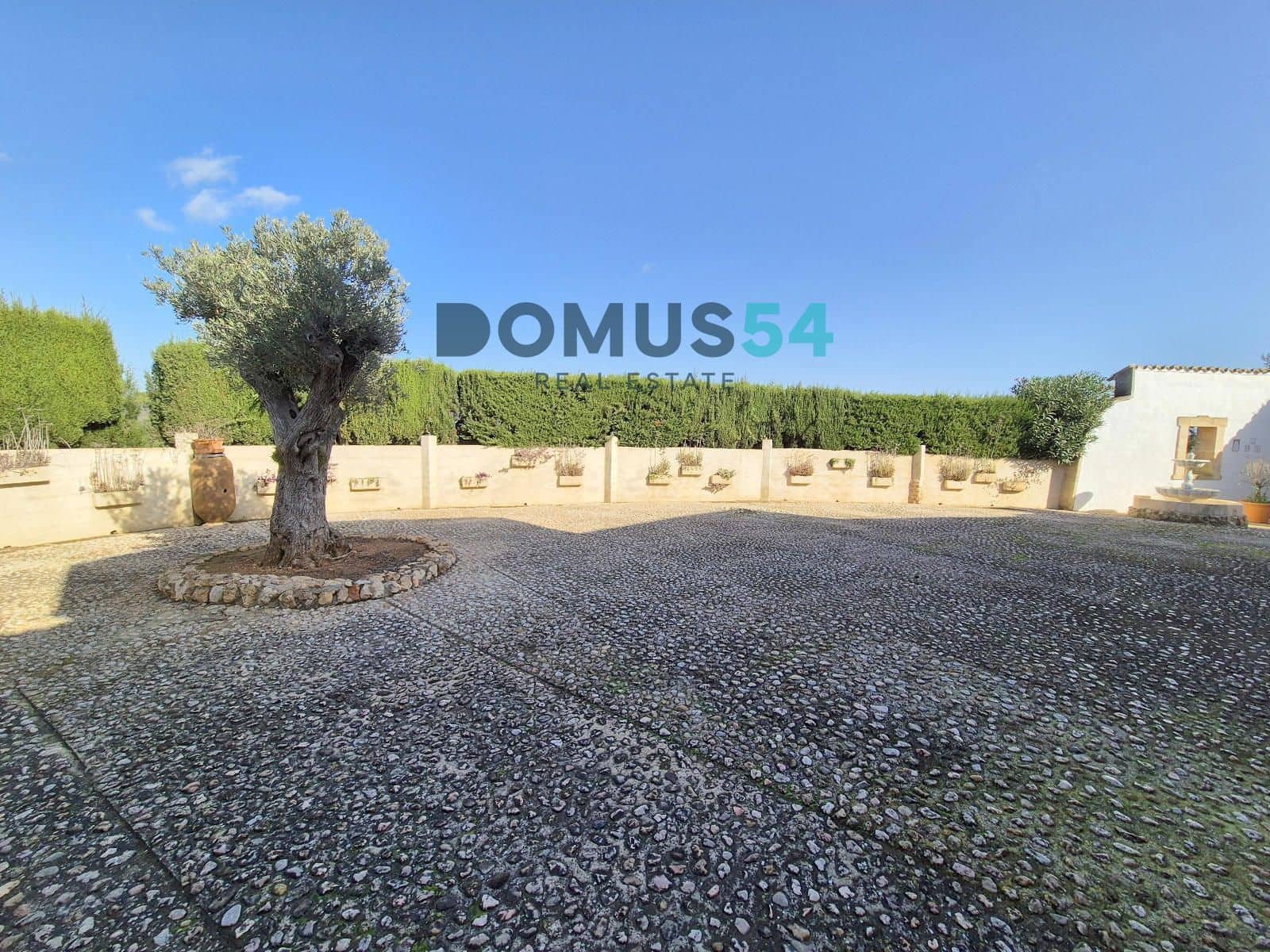 4 soveværelse Villa til leje i Muro - € 2.300 (Ref: 9757827)