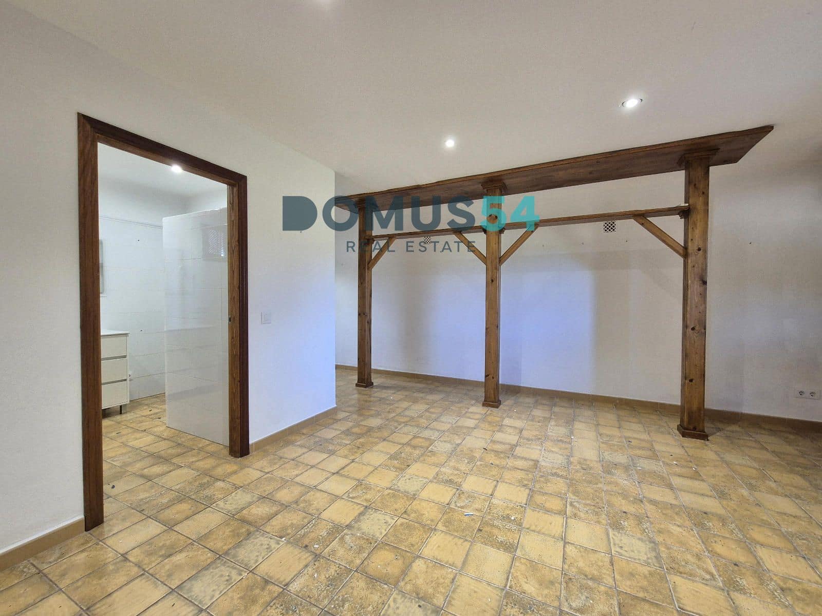 4 soveværelse Villa til leje i Muro - € 2.300 (Ref: 9757827)