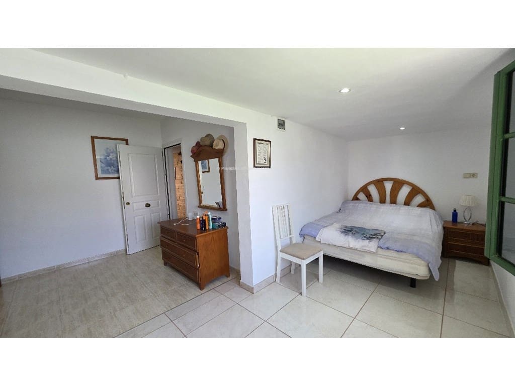 2 sypialnia Bungalow na sprzedaż w Playa Blanca z basenem - 385 000 € (Ref: 10008236)