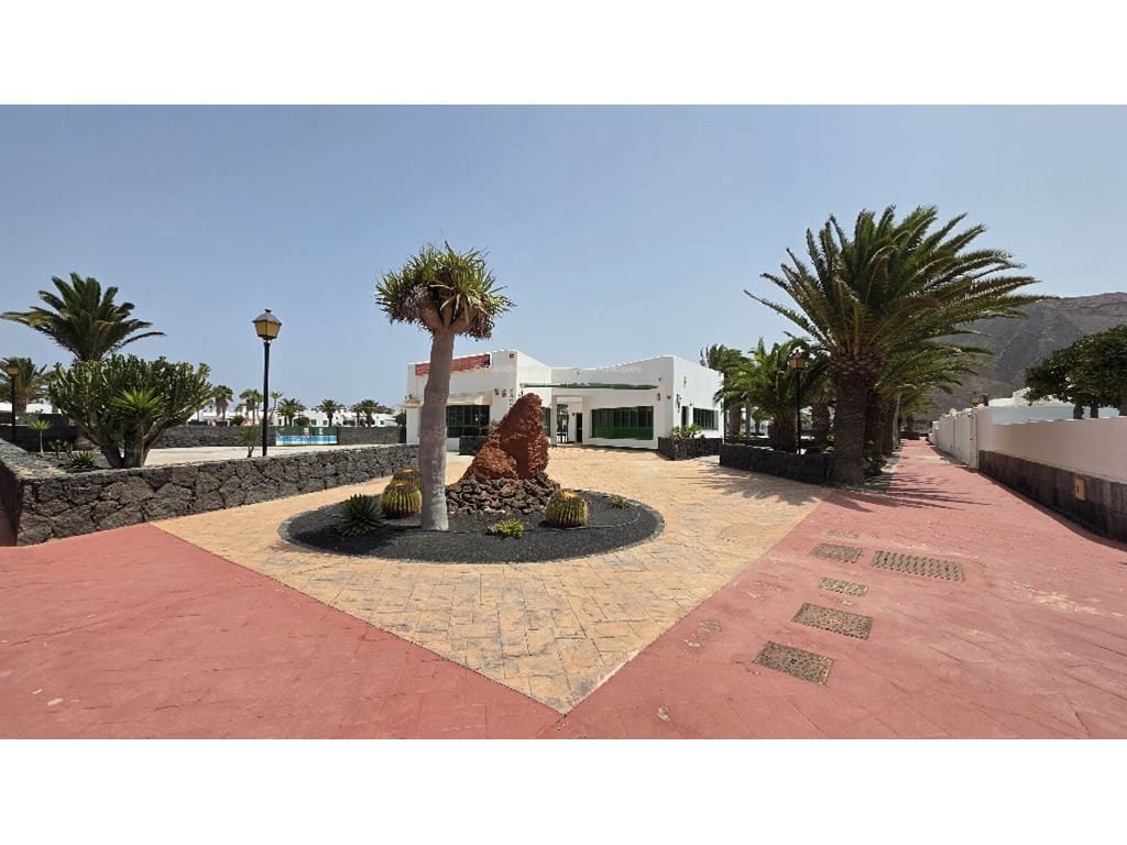 2 sypialnia Bungalow na sprzedaż w Playa Blanca z basenem - 385 000 € (Ref: 10008236)