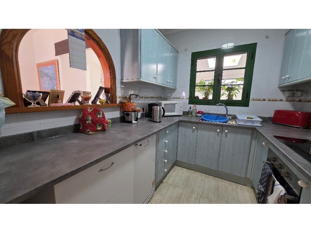 2 sypialnia Bungalow na sprzedaż w Playa Blanca z basenem - 385 000 € (Ref: 10008236)
