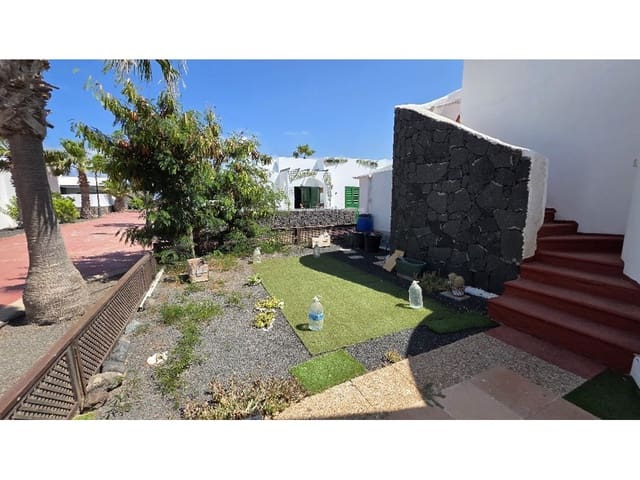 2 sypialnia Bungalow na sprzedaż w Playa Blanca, Yaiza z basenem - 385 000 € (Ref: 10008236)