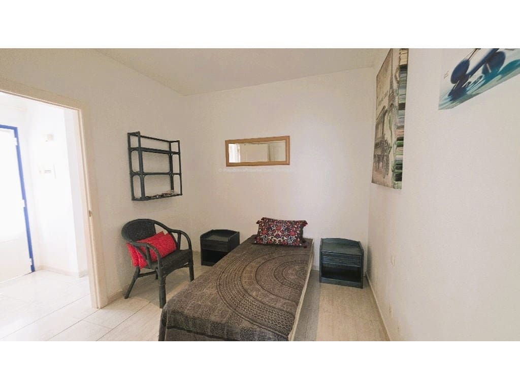 2 slaapkamer Appartement te koop in Playa Blanca - € 225.000 (Ref: 10033350)