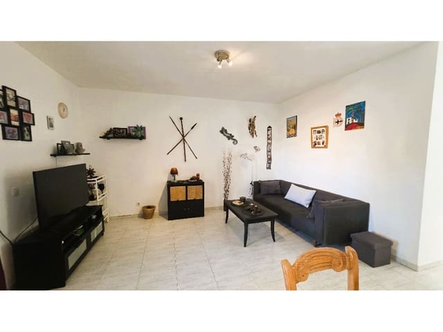 2 slaapkamer Appartement te koop in Playa Blanca, Yaiza - € 225.000 (Ref: 10033350)