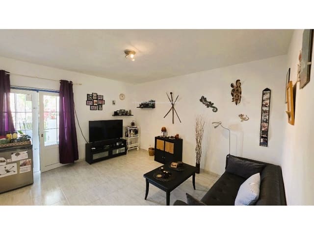 2 slaapkamer Appartement te koop in Playa Blanca, Yaiza - € 225.000 (Ref: 10033350)