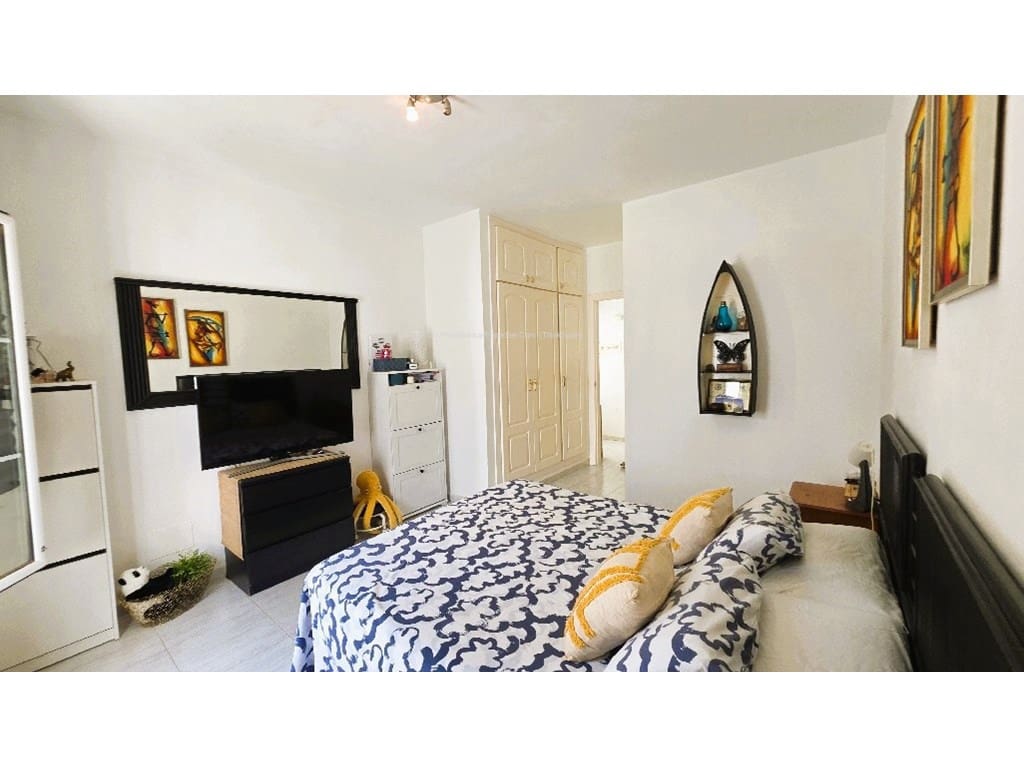 2 slaapkamer Appartement te koop in Playa Blanca - € 225.000 (Ref: 10033350)