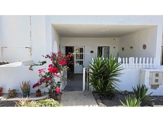 2 slaapkamer Appartement te koop in Playa Blanca, Yaiza - € 225.000 (Ref: 10033350)