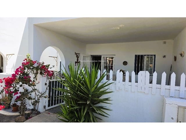 2 slaapkamer Appartement te koop in Playa Blanca, Yaiza - € 225.000 (Ref: 10033350)