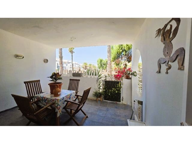 2 slaapkamer Appartement te koop in Playa Blanca, Yaiza - € 225.000 (Ref: 10033350)