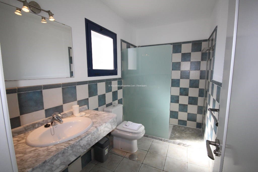 3 soveværelse Villa til salg i Playa Blanca med swimmingpool garage - € 469.000 (Ref: 7197000)