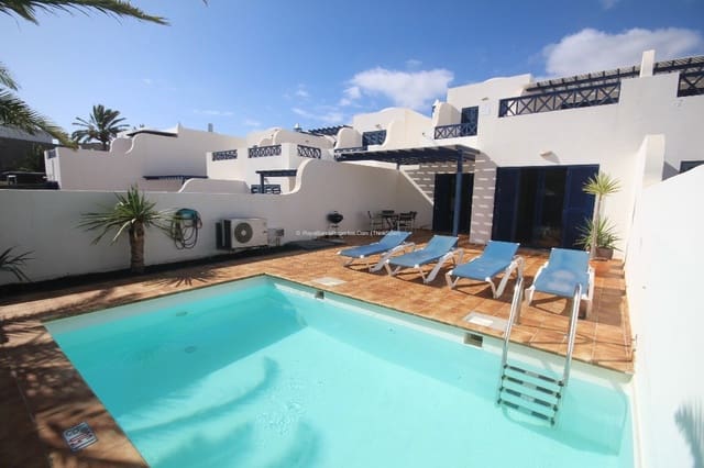 3 soveværelse Villa til salg i Playa Blanca, Yaiza med swimmingpool garage - € 469.000 (Ref: 7197000)