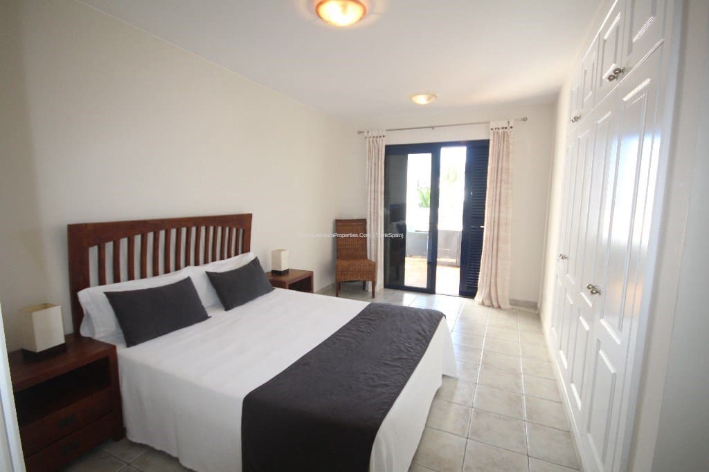 3 soveværelse Villa til salg i Playa Blanca med swimmingpool garage - € 469.000 (Ref: 7197000)