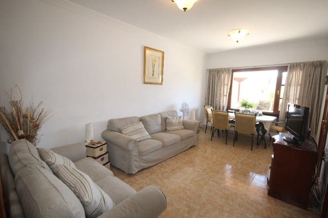 3 bedroom Villa for rent in Playa Blanca, Yaiza with pool garage - € 1,600 (Ref: 7898280)