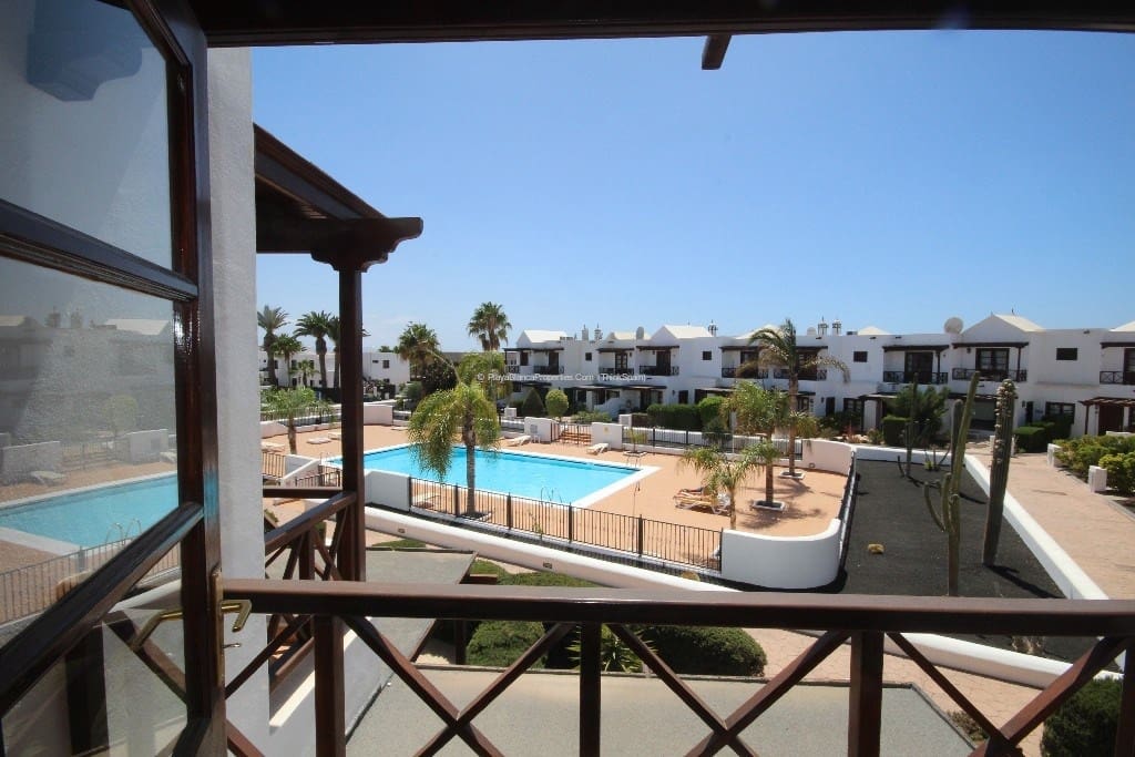 3 bedroom Villa for rent in Playa Blanca with pool garage - € 1,600 (Ref: 7898280)