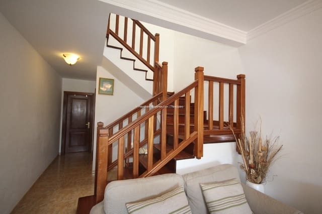 3 bedroom Villa for rent in Playa Blanca, Yaiza with pool garage - € 1,600 (Ref: 7898280)