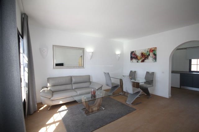 2 soveværelse Bungalow til salg i Playa Blanca, Yaiza med swimmingpool - € 275.000 (Ref: 8575782)