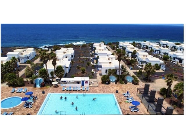 2 soveværelse Bungalow til salg i Playa Blanca, Yaiza med swimmingpool - € 275.000 (Ref: 8575782)