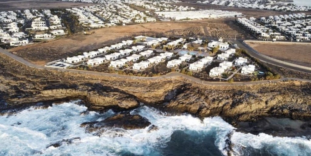 2 soveværelse Bungalow til salg i Playa Blanca med swimmingpool - € 275.000 (Ref: 8575782)