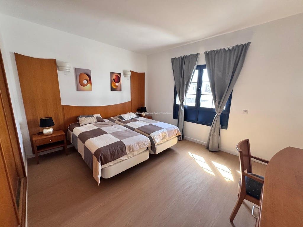 2 soveværelse Bungalow til salg i Playa Blanca med swimmingpool - € 275.000 (Ref: 8575782)