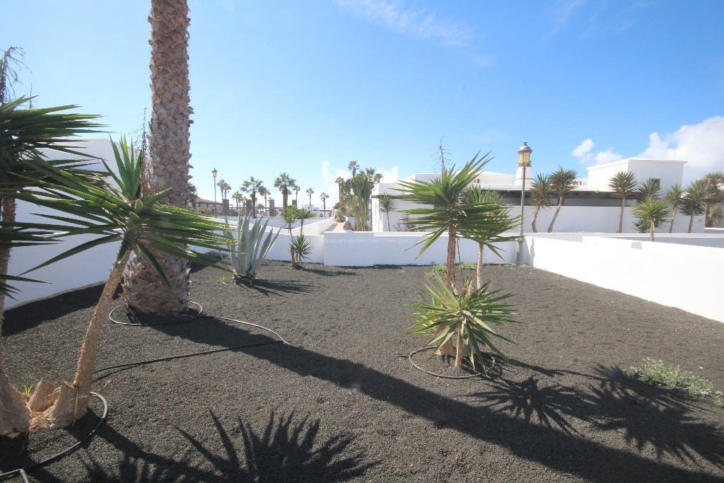 2 soveværelse Bungalow til salg i Playa Blanca med swimmingpool - € 275.000 (Ref: 8575782)