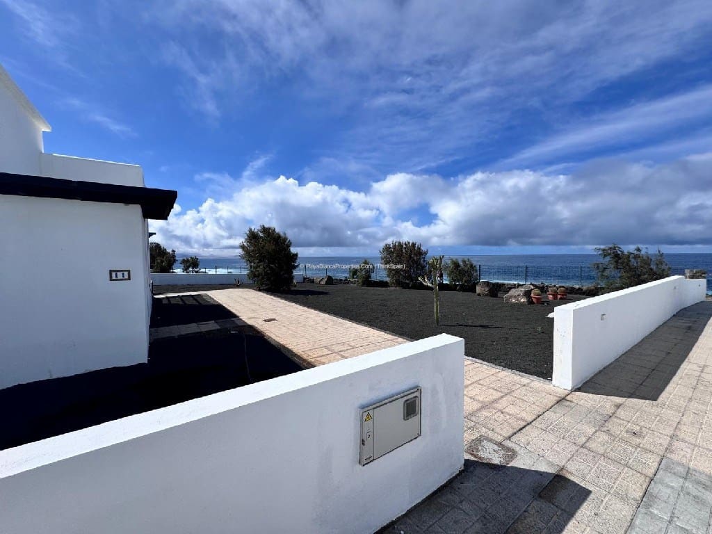 2 soveværelse Bungalow til salg i Playa Blanca med swimmingpool - € 275.000 (Ref: 8575782)